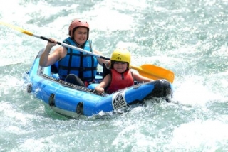 Canoe Raft in the heart of the Pyrenees 